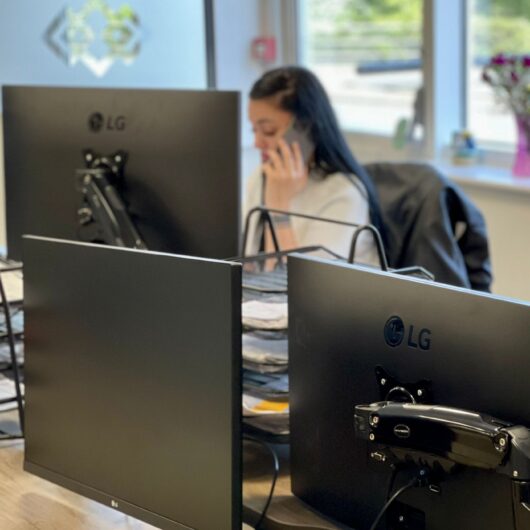 Woman administrative professional at SDU Telecoms.